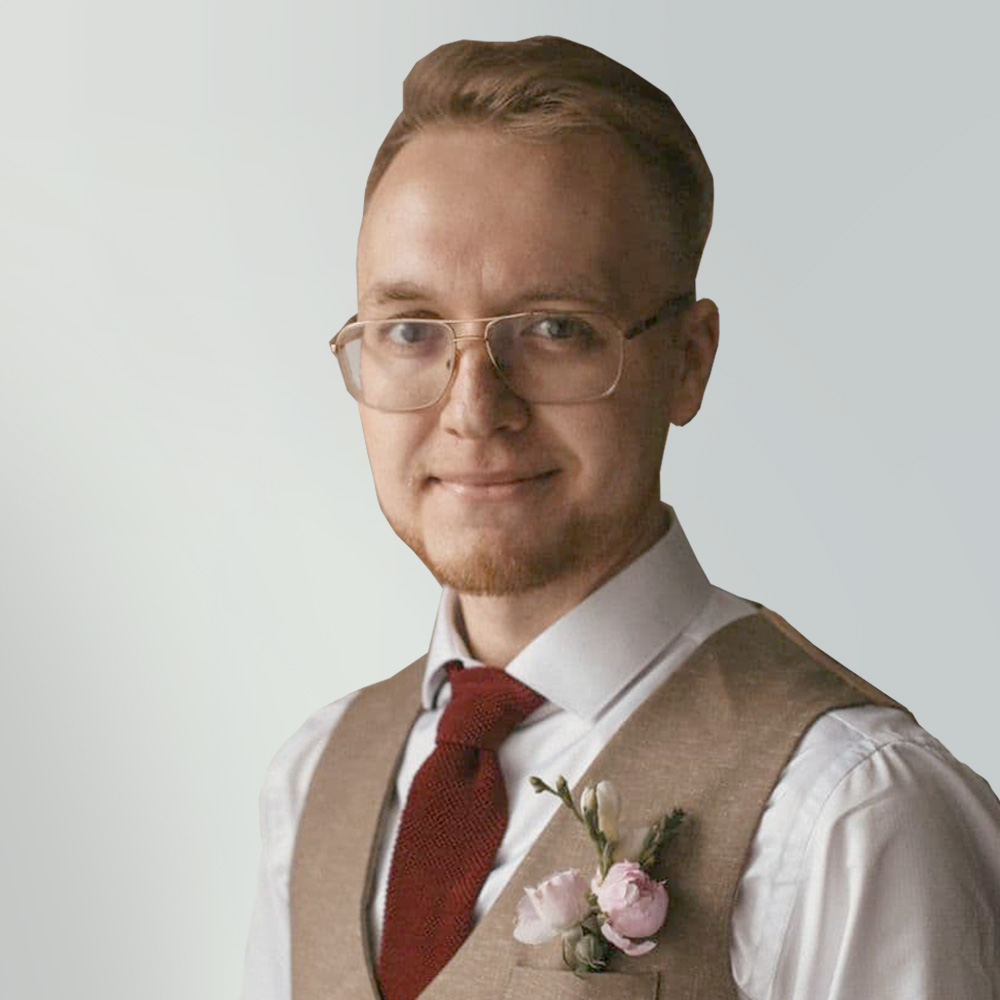 Дмитрий Арутюнов 